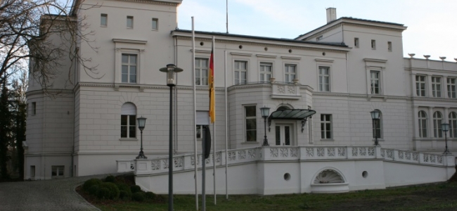 Photo: Außenansicht (c) Zentrum für Militärgeschichte und Sozialwissenschaften der Bundeswehr (ZMSBw)